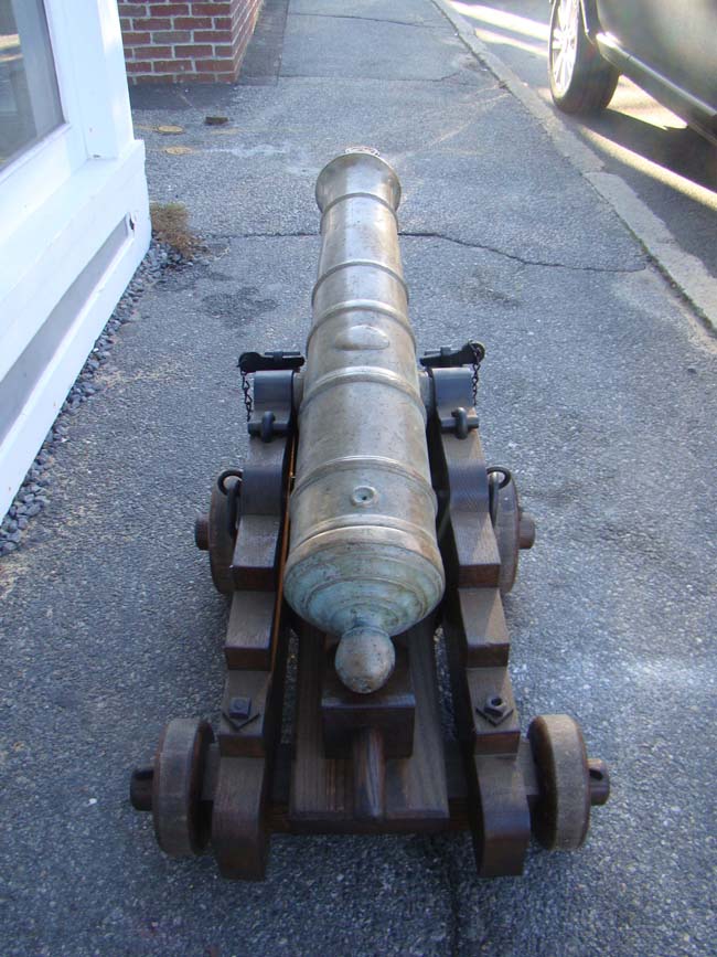 An early 19th century Danish 2 pound naval cannon known as a “Falcon“ — image 4